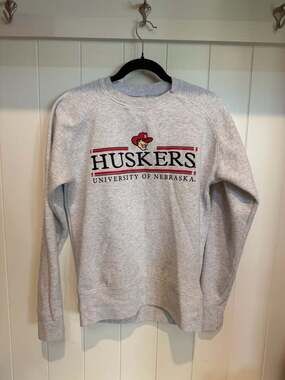 Champion University of Nebraska Huskers Gray Crewneck Sweatshirt